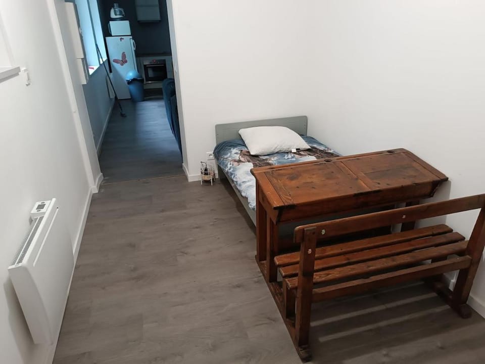 Appartement 3 chambre 4 lits doubles dans les Gorges de la Sioule proche rivière Apartment in Auvergne-Rhône-Alpes