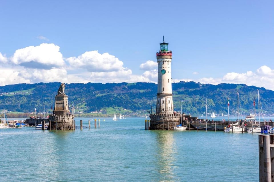 Nearby landmark, Lake view