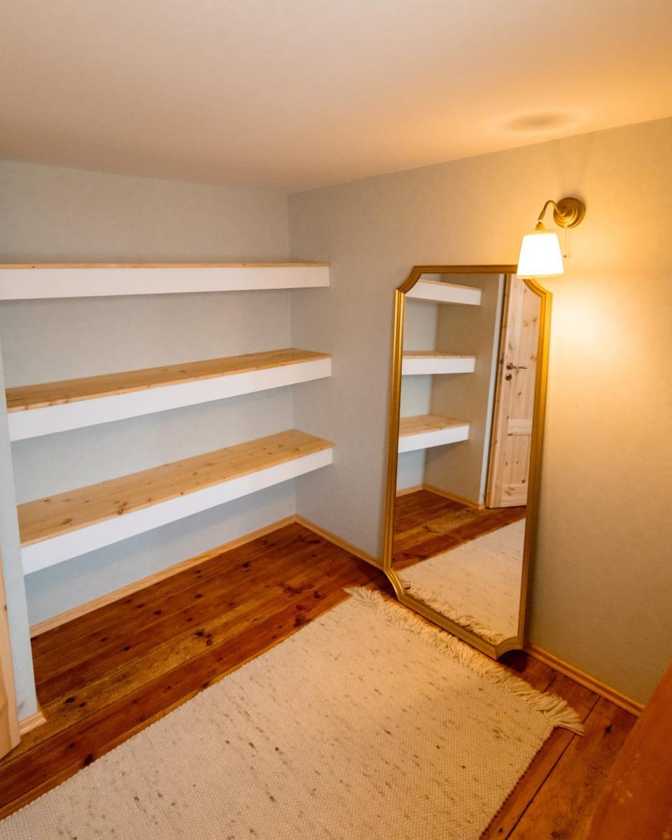 wardrobe
