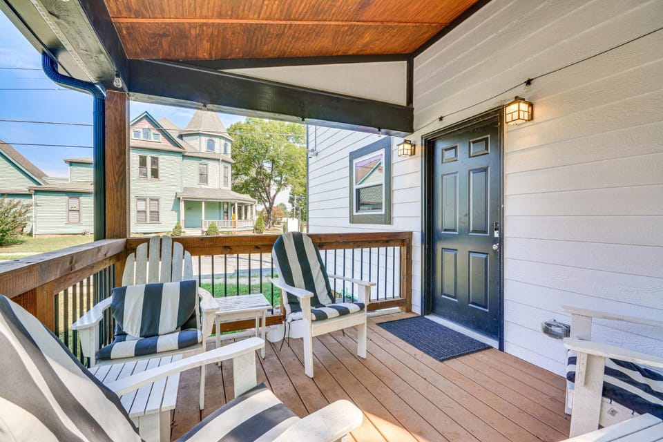 College Hub 1 Mi to Dtwn: Greensboro Group Escape House in Greensboro