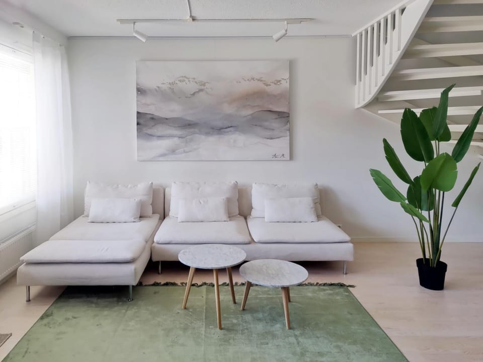 Living room, Photo of the whole room, Seating area