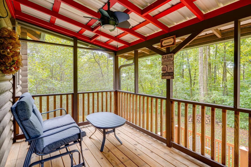 Soak in Hot Tub, Explore Outdoors: Cleveland Cabin Cabin in Cleveland