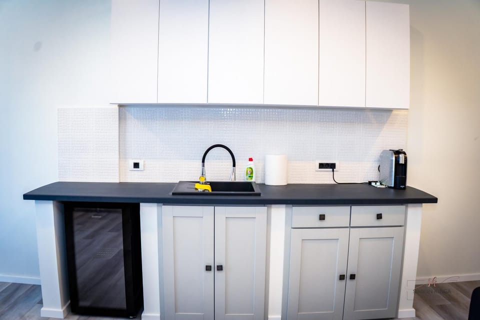 Coffee/tea facilities, Kitchen or kitchenette