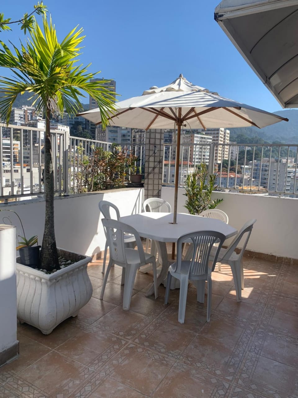 Cobertura Praia Leblon Luxo Varandão Churrasqueira solário Apartment in Rio de Janeiro