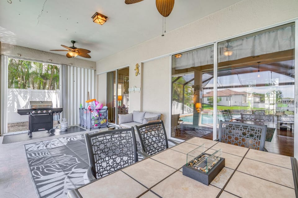 Boat Dock & Patio: Cape Coral Home 6 Mi to Beach! House in Cape Coral
