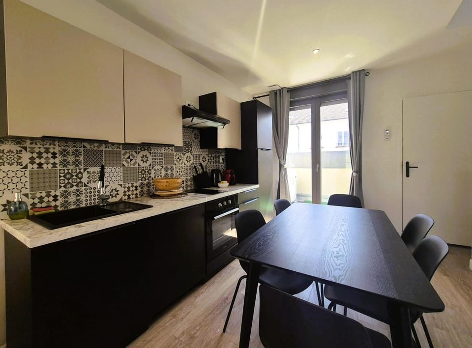 Sidney - 6P - Centre ville Apartment in Reims