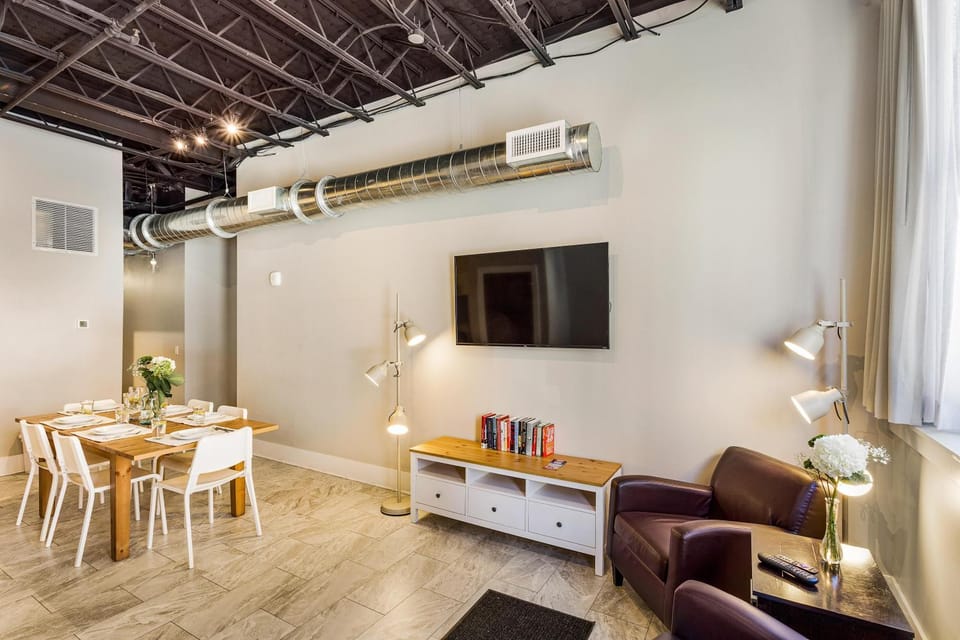 Whitaker Street Collection Unit 102 by Lucky Savannah Apartment in Savannah