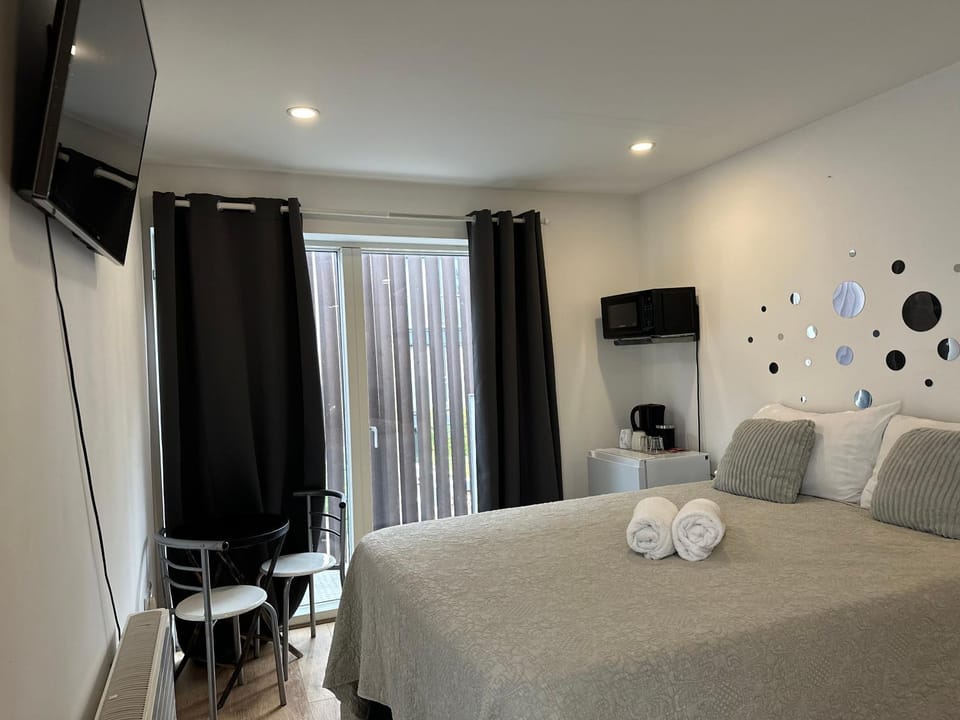 Manu Double Room Vacation rental in London