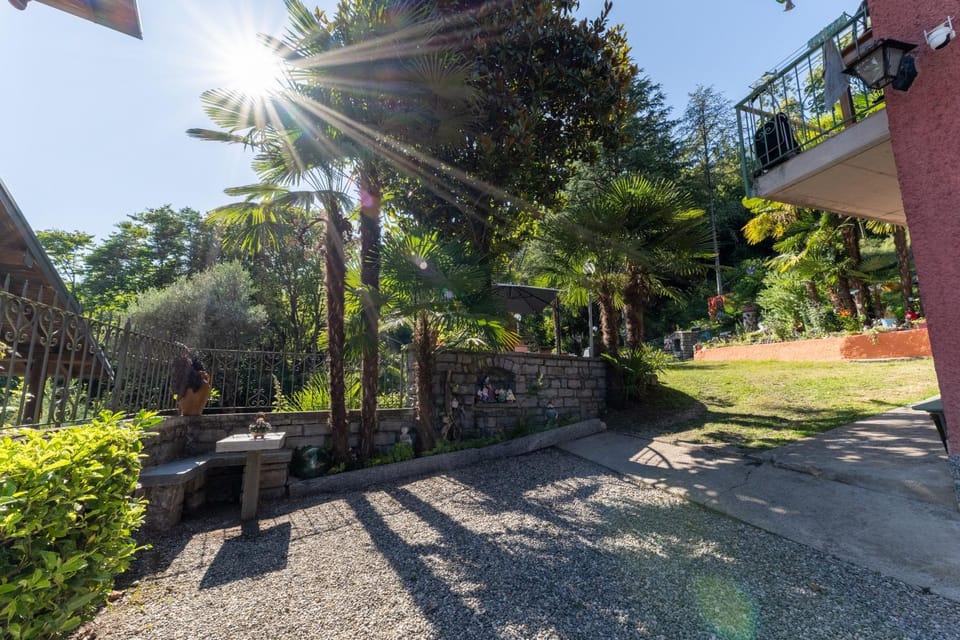 Ina's Lake Garden, Como Lake House in Lenno