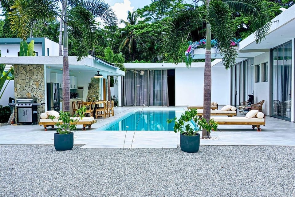 Patio, Spring, Day, Pool view, Swimming pool, sunbed