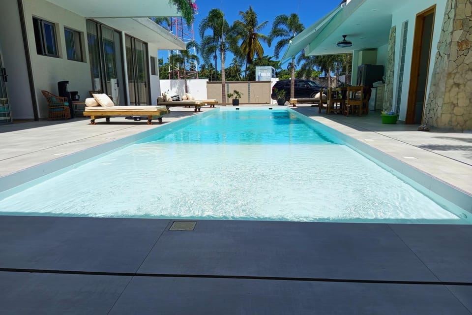 Patio, Day, Pool view, Swimming pool, sunbed
