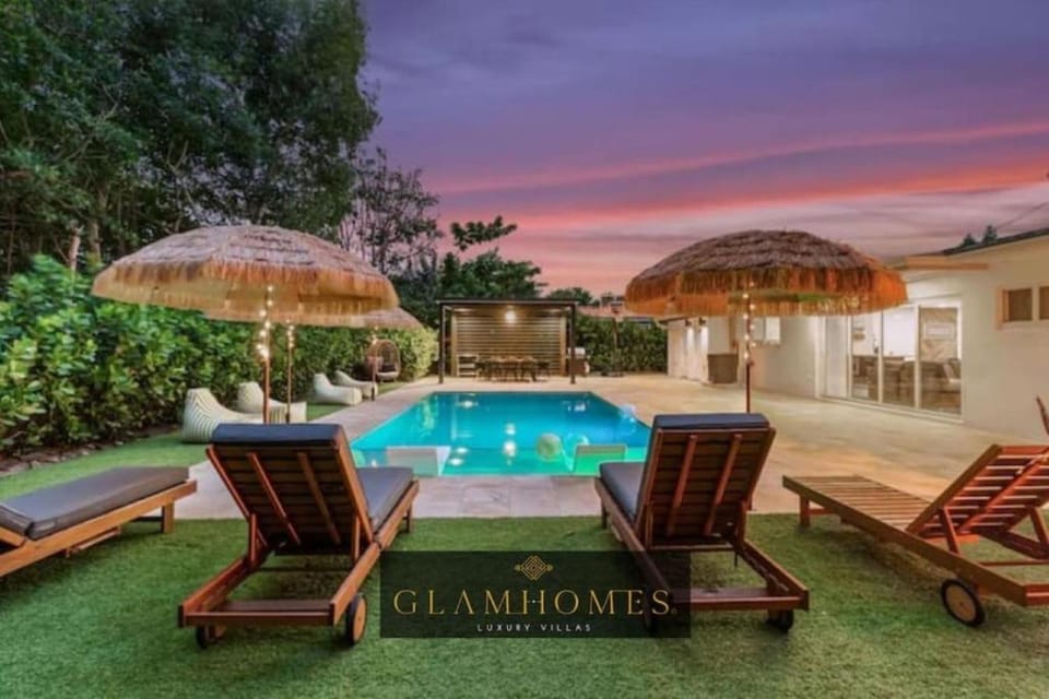 Garden, Pool view, Swimming pool