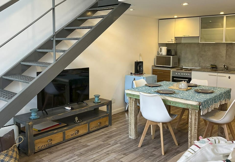 RentUp - Luminoso duplex en La Boca para 3 personas Apartment in Buenos Aires