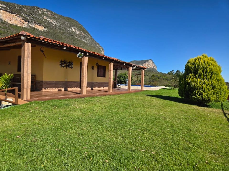 Property building, Garden, Garden, Garden view, Mountain view