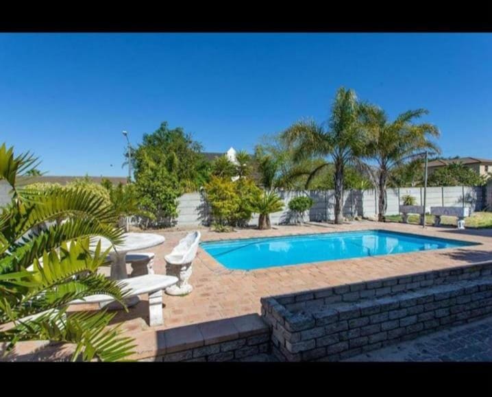 Garden, Pool view, Swimming pool