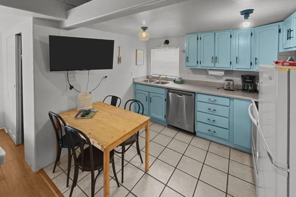 Sea Haven Motel Unit .5 House in Rockaway Beach
