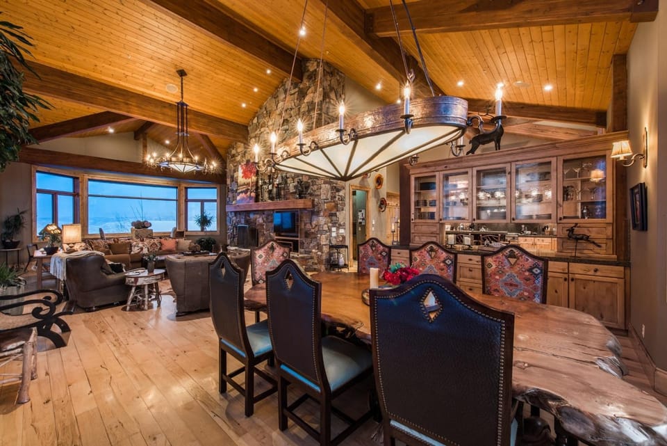 Majestic Ski In Out by Park City Vacations Chalet in Park City