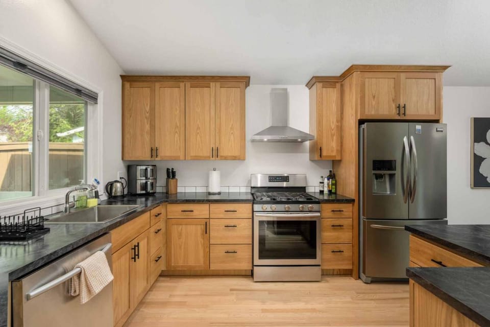 Kingsgate Escape House in Lake Oswego