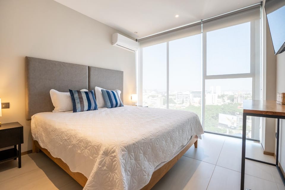 Bed, View (from property/room), Balcony/Terrace, Photo of the whole room, Bedroom
