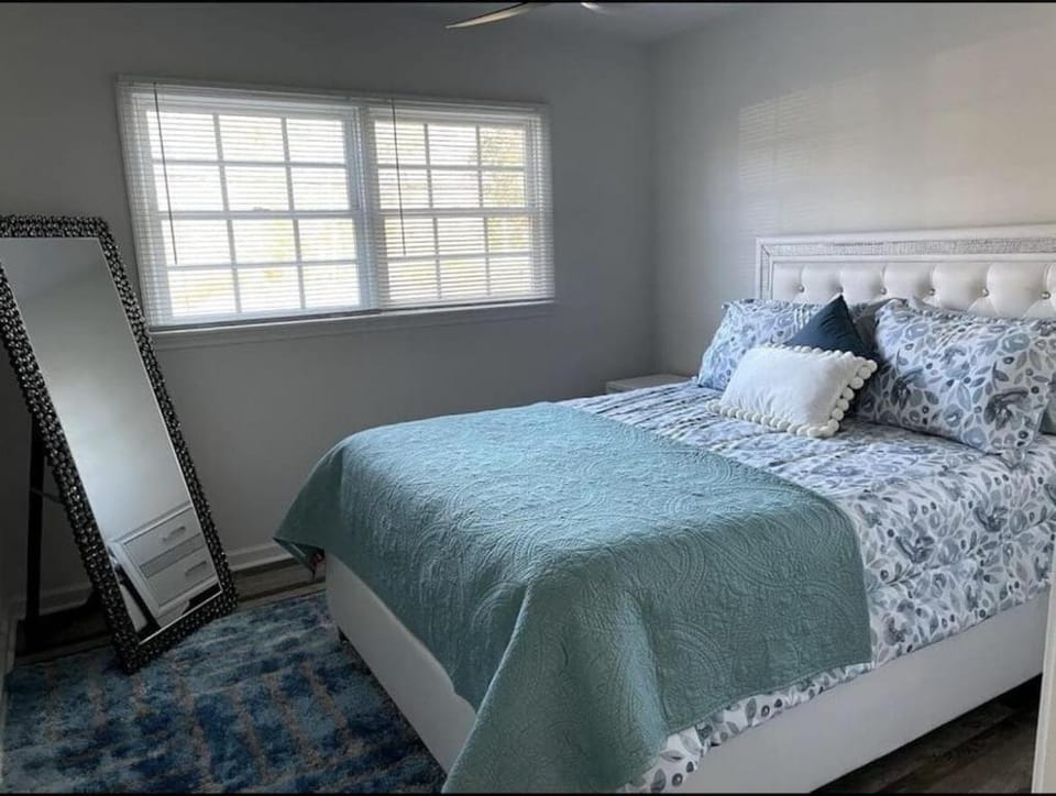 Newnan Getaway House in Newnan