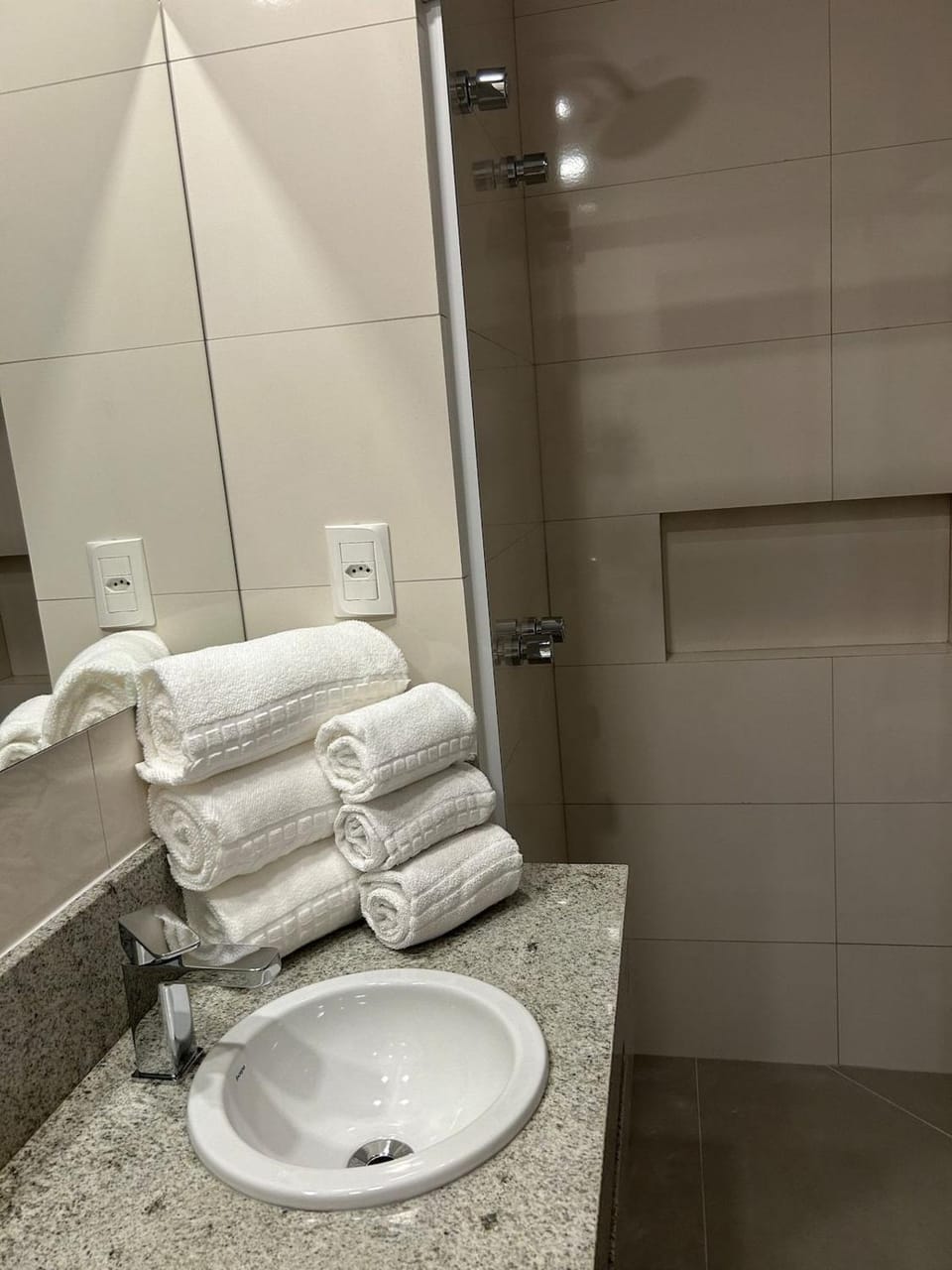 Fantástica Suite | 304 | Piscina | Academia |Sauna Hotel in Canela