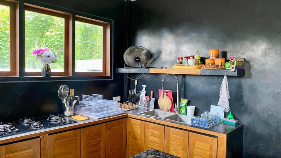 Kitchen or kitchenette, Kitchen or kitchenette