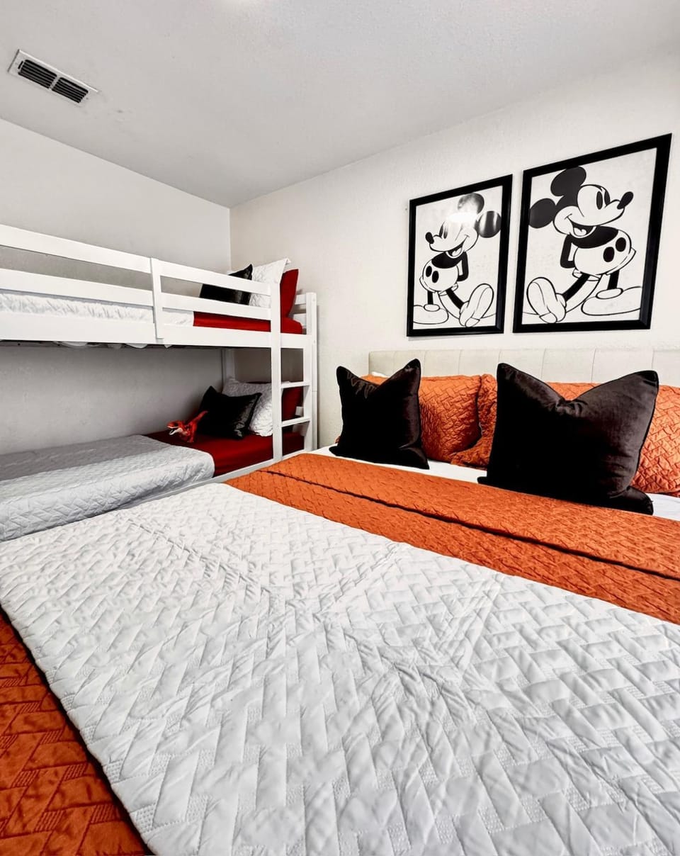 Bed, Bedroom