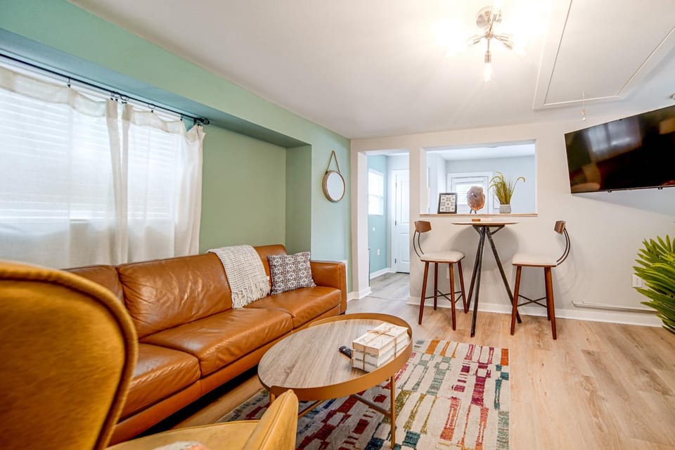'Blue Heron' Walk to Kelso Beach! Pet-Friendly Gem House in Millcreek Township