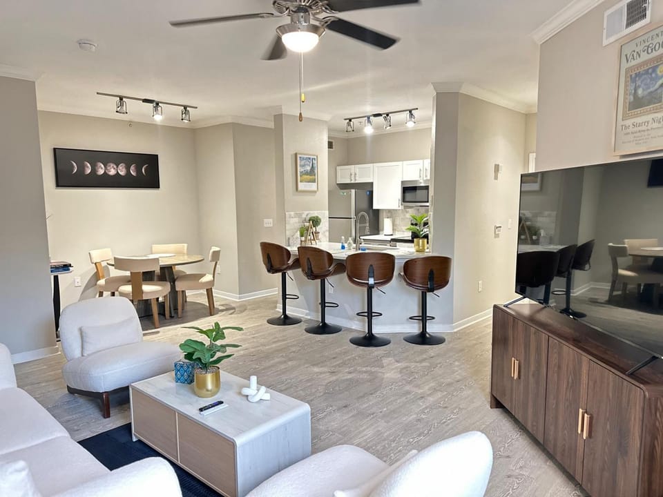 Kitchen or kitchenette, Living room, Dining area