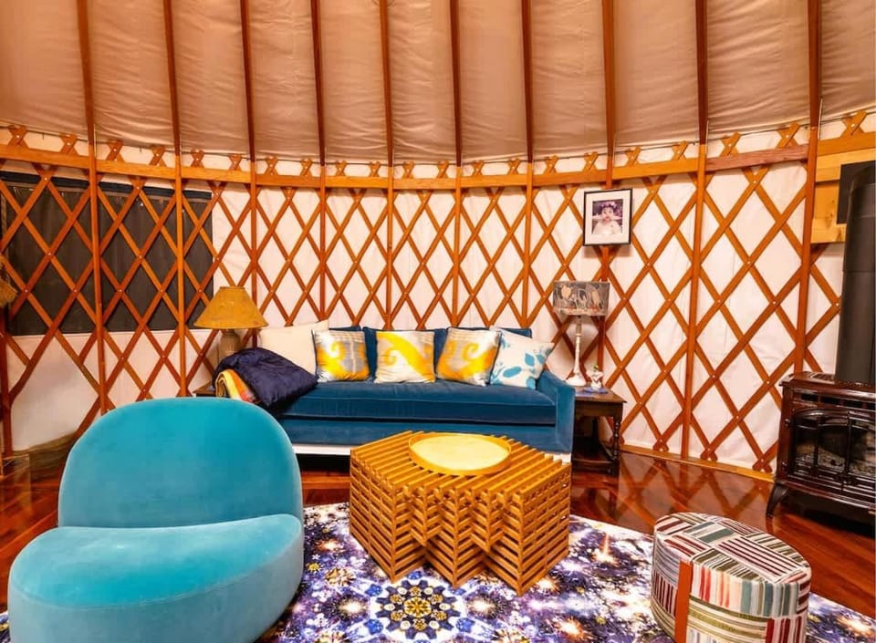 Luxury Yurt at Seaside Farm in Friendship House in Cushing