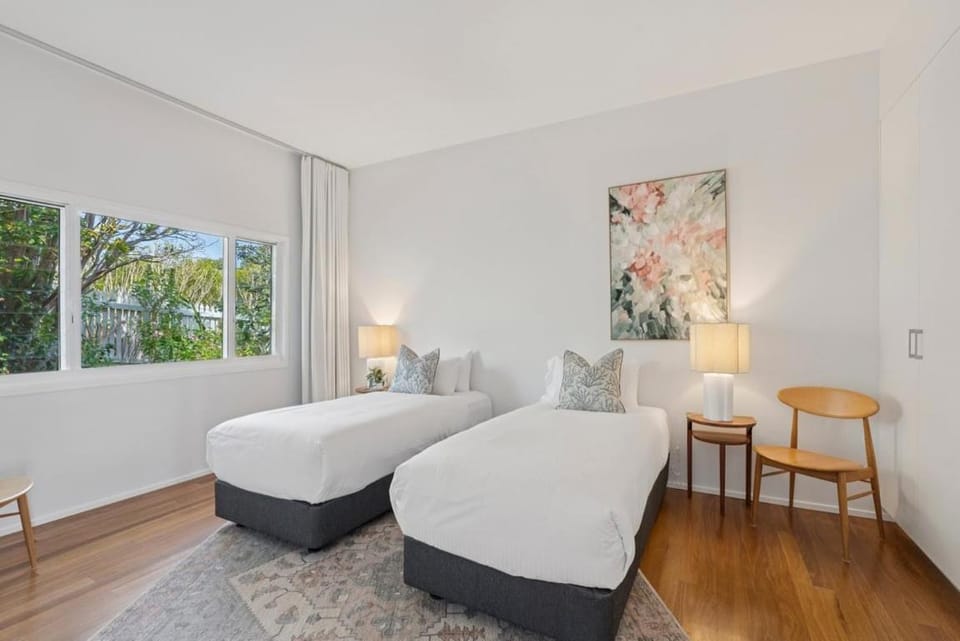 Coastal Panorama - Spectacular Views, Sleeps 8 House in Coffs Harbour