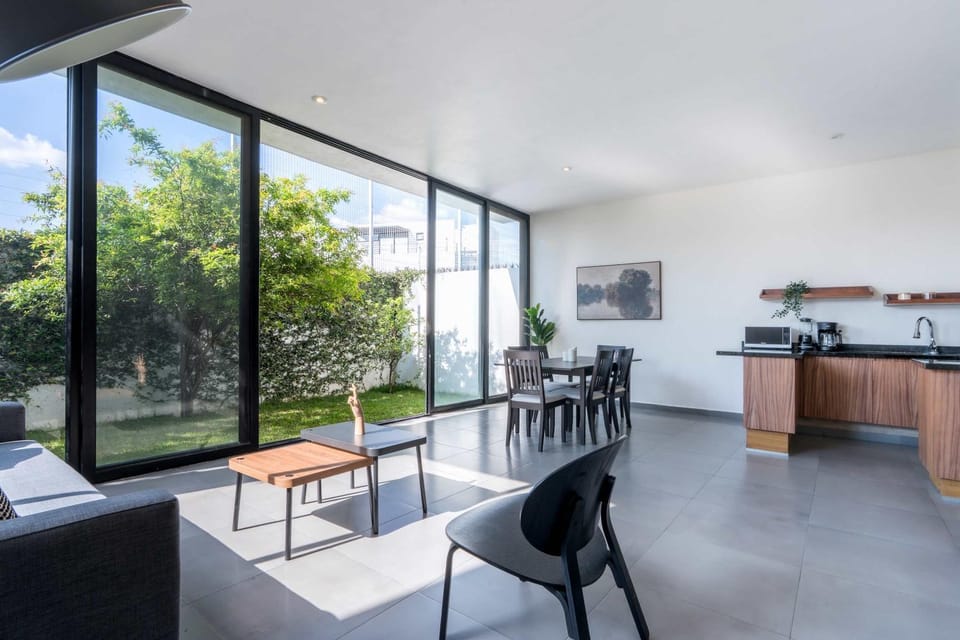 Bosques Vallarta Family House in Zapopan