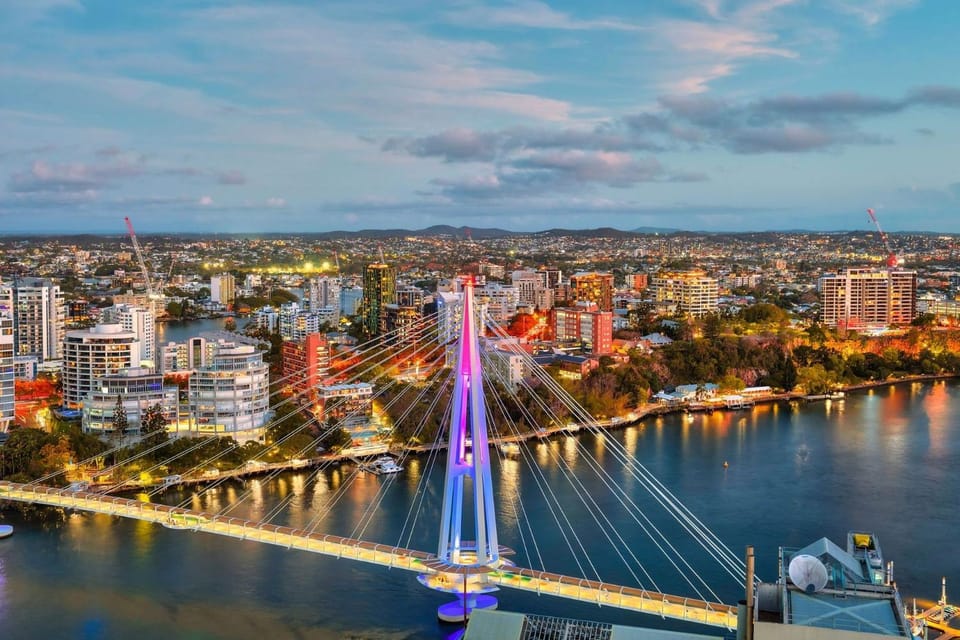Glasshouse on Felix - Luxury Brisbane City Apartment with River Views, Pool and Parking | Winter Escape Deal | Stay Longer & Save | 1 June – 31 August Apartment in Kangaroo Point