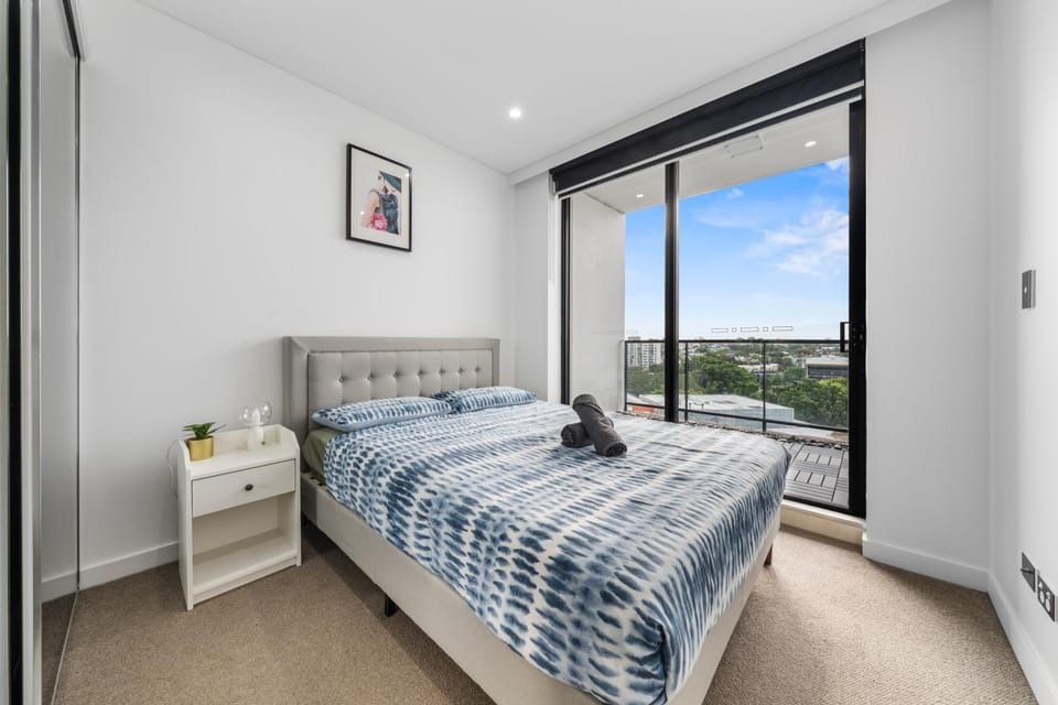 Luxury 3BR Penthouse with Parking & Walk to Darling Harbour & ICC & CBD & Chinatown Apartment in Sydney