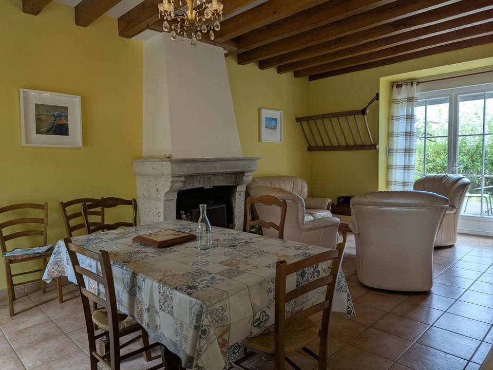 Gîte paisible près d'Orléans, animaux admis, terrasse et jardin - FR-1-590-584 House in Centre-Val de Loire