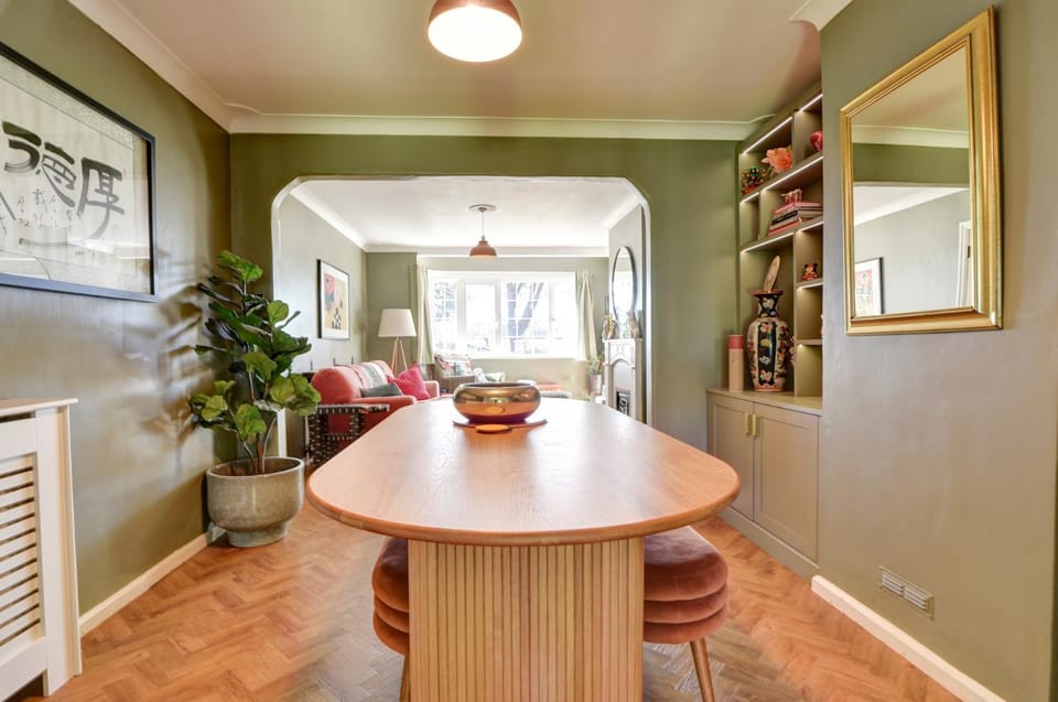 Charming 4 bedroom home in Felsted House in Uttlesford