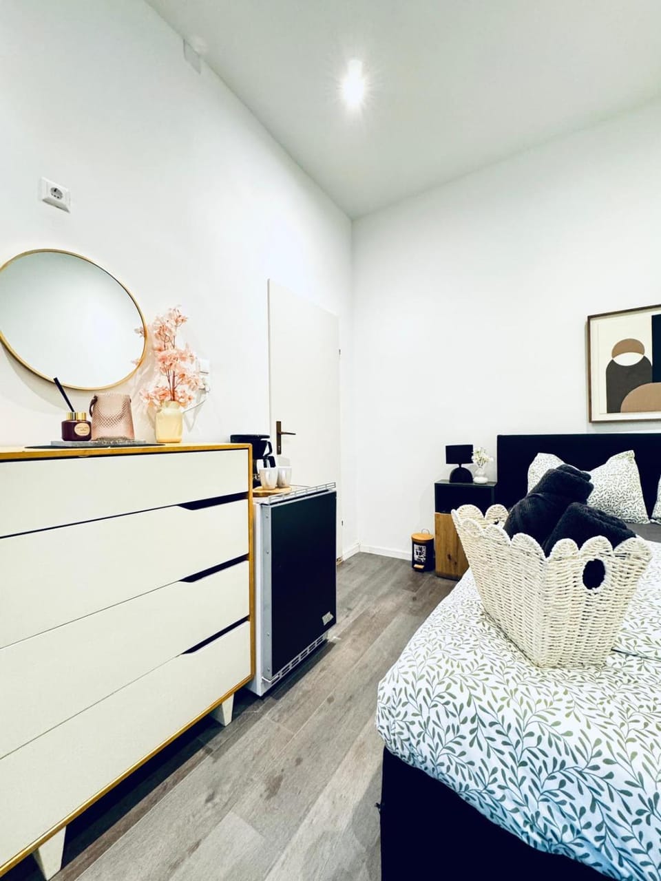 Bed, Bedroom