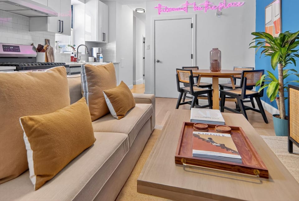 Spacious 3Bedroom with AC near McCarren Park Brooklyn Stay Apartment in Manhattan