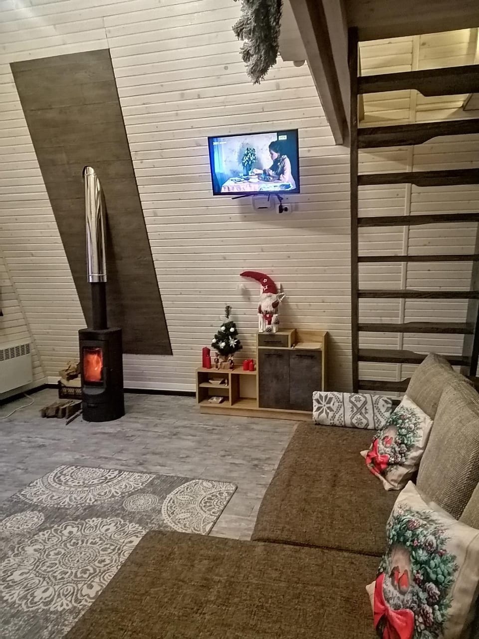 Communal lounge/ TV room, Living room