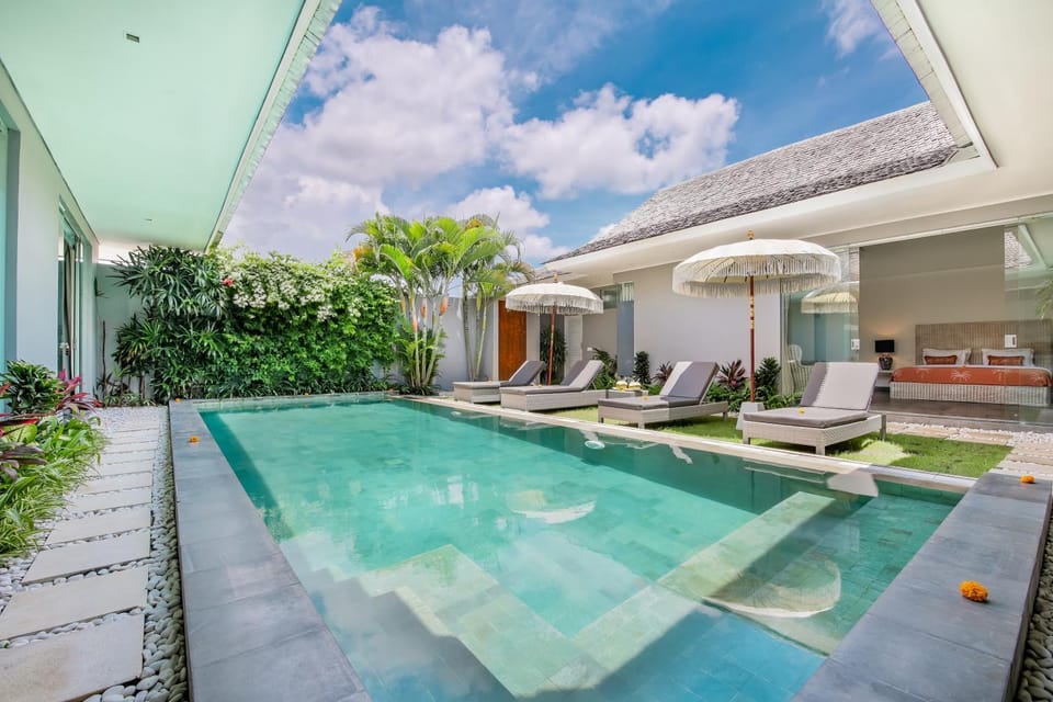 Garden, Swimming pool, Swimming pool