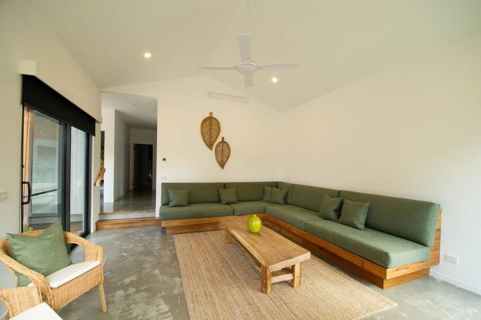 A Lazy Marlin House in Smiths Beach