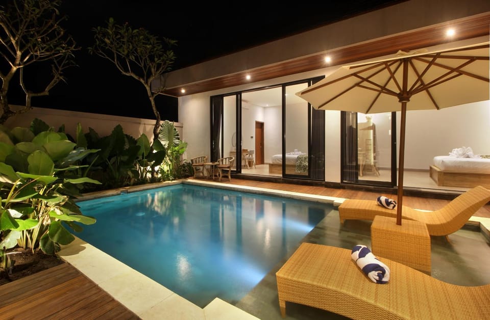 Swimming pool, Swimming pool, Swimming pool
