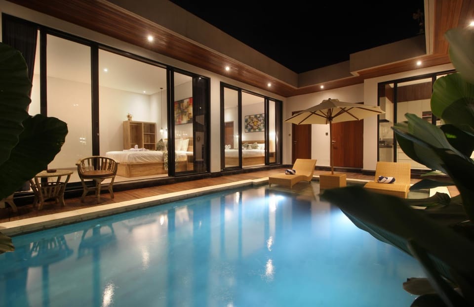 Swimming pool, Swimming pool, Swimming pool