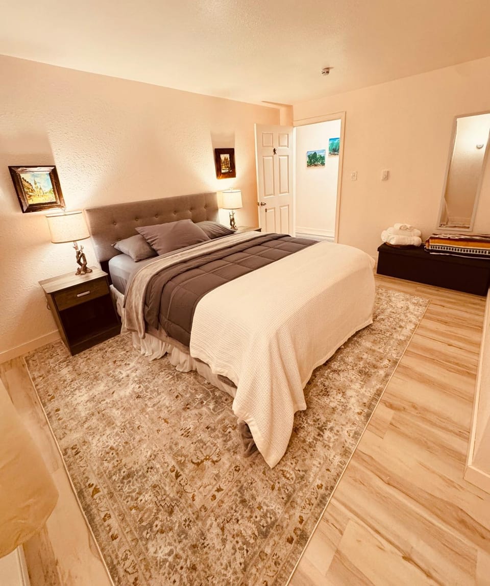 Bed, Bedroom