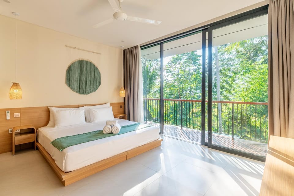 Bed, View (from property/room), Balcony/Terrace, Photo of the whole room, Bedroom