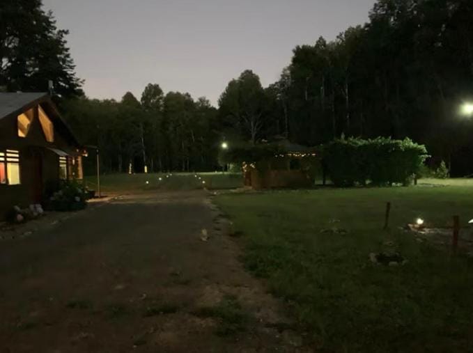 Cabaña Victoria -Español & English- Naturaleza, Río, Bosque, Starlink Wifi House in Pucon