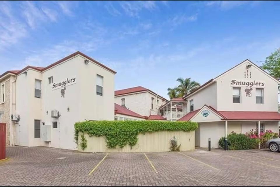 Property building, Parking