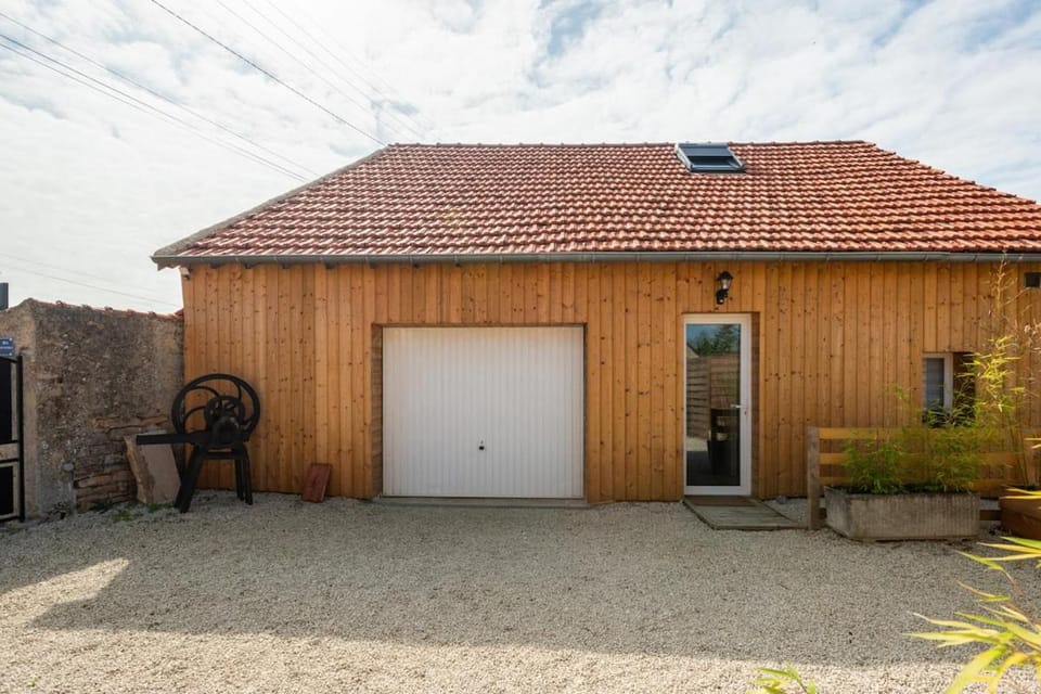 Loft antique Apartment in Bourgogne-Franche-Comté