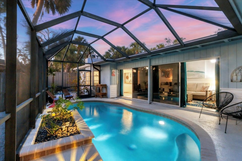 Oxford Oasis House in Siesta Key