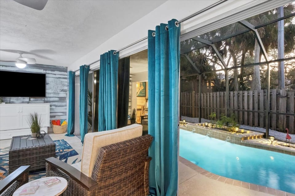 Oxford Oasis House in Siesta Key